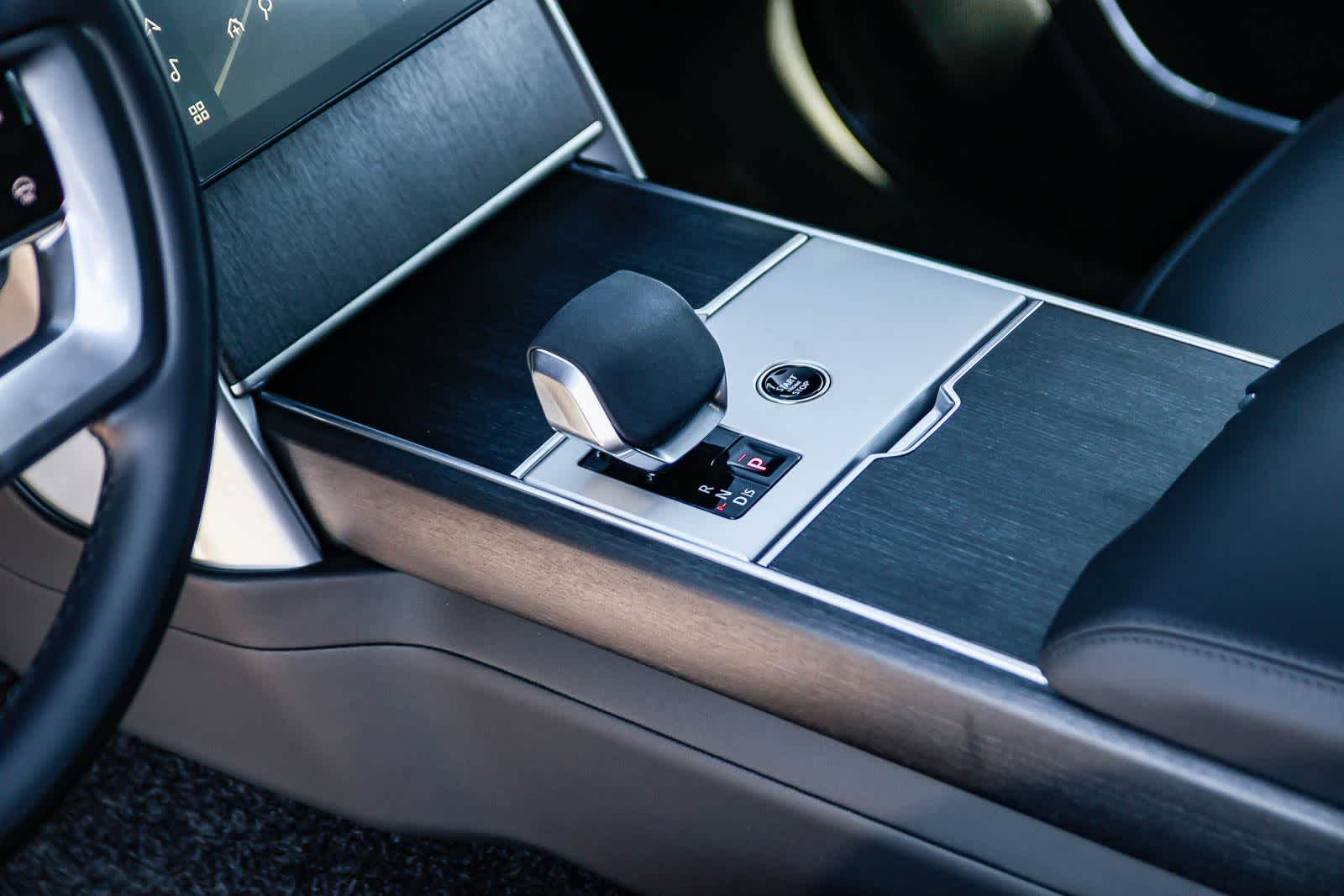 Thumbnail: 2026 Land Rover Range Rover - 20