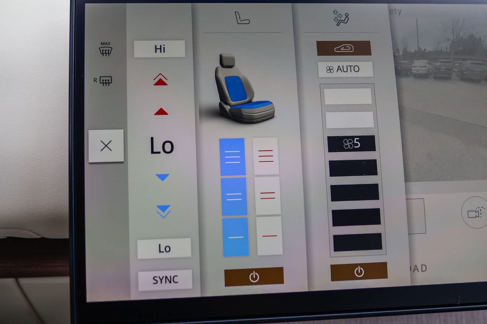 Thumbnail: 2026 Land Rover Range Rover - 27