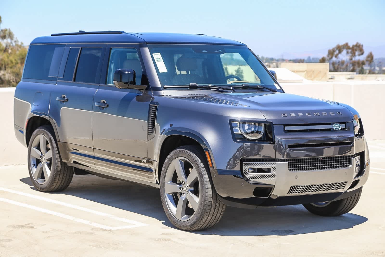 Thumbnail: 2025 Land Rover Defender - 3