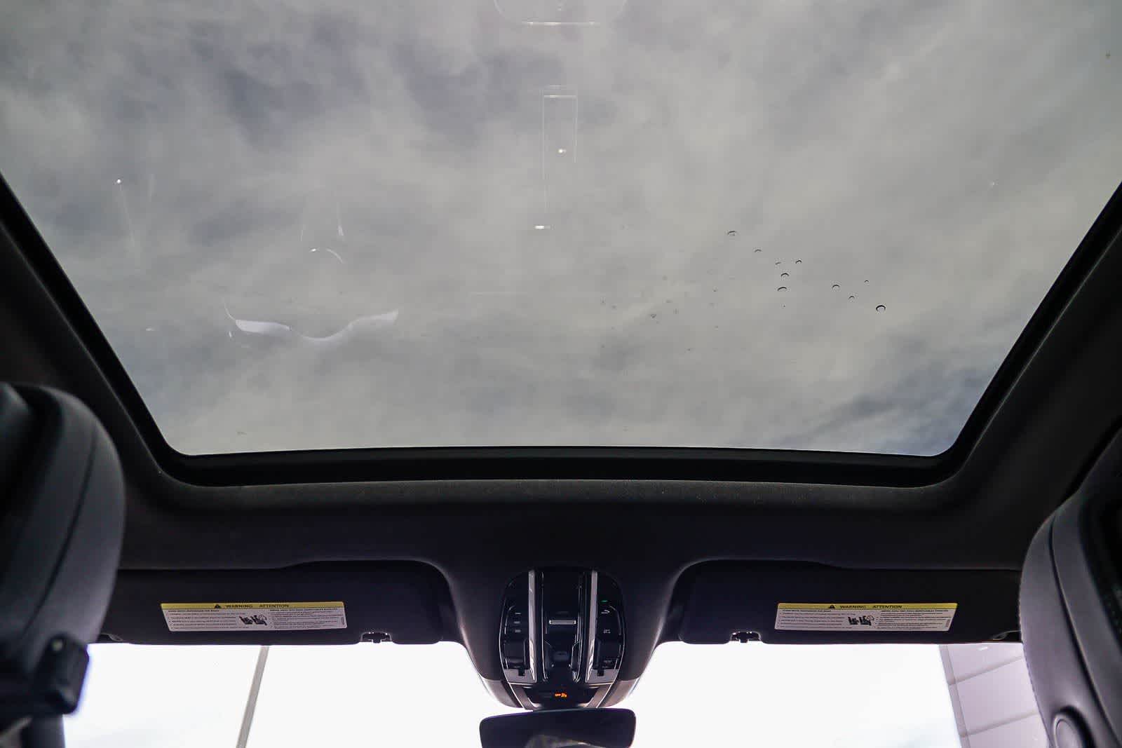 Thumbnail: 2022 Porsche Cayenne - 16