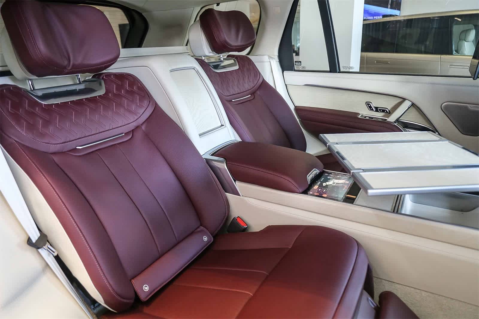 Thumbnail: 2024 Land Rover Range Rover - 18