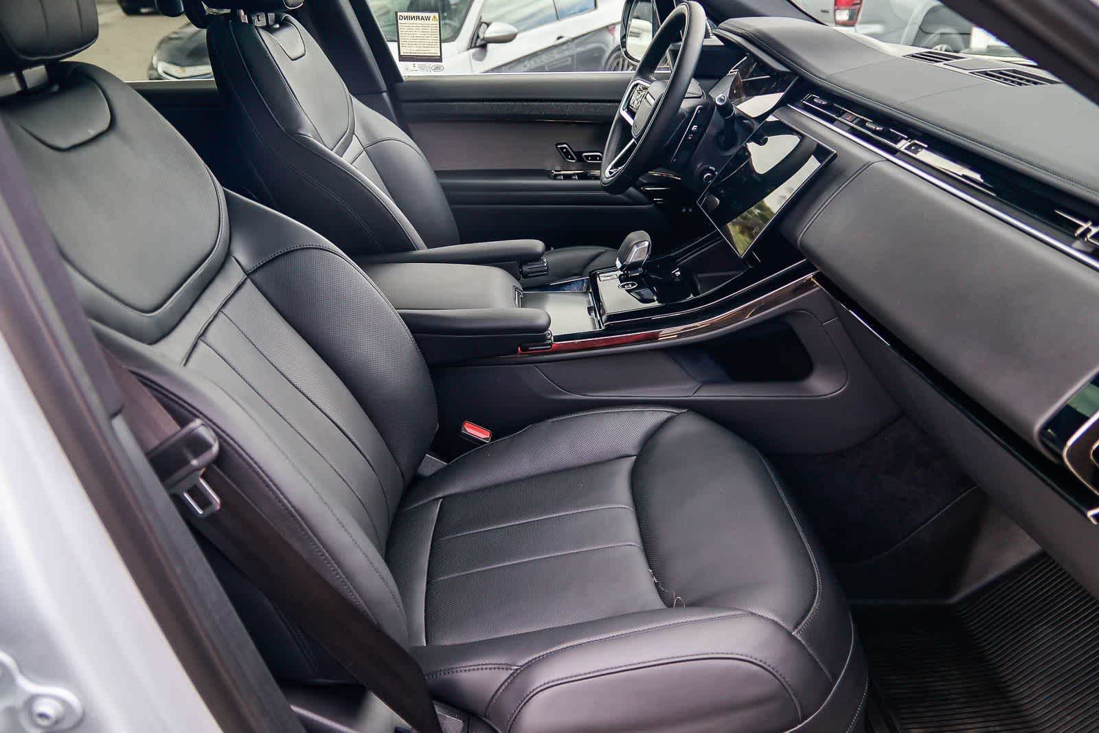 Thumbnail: 2025 Land Rover Range Rover Sport - 17