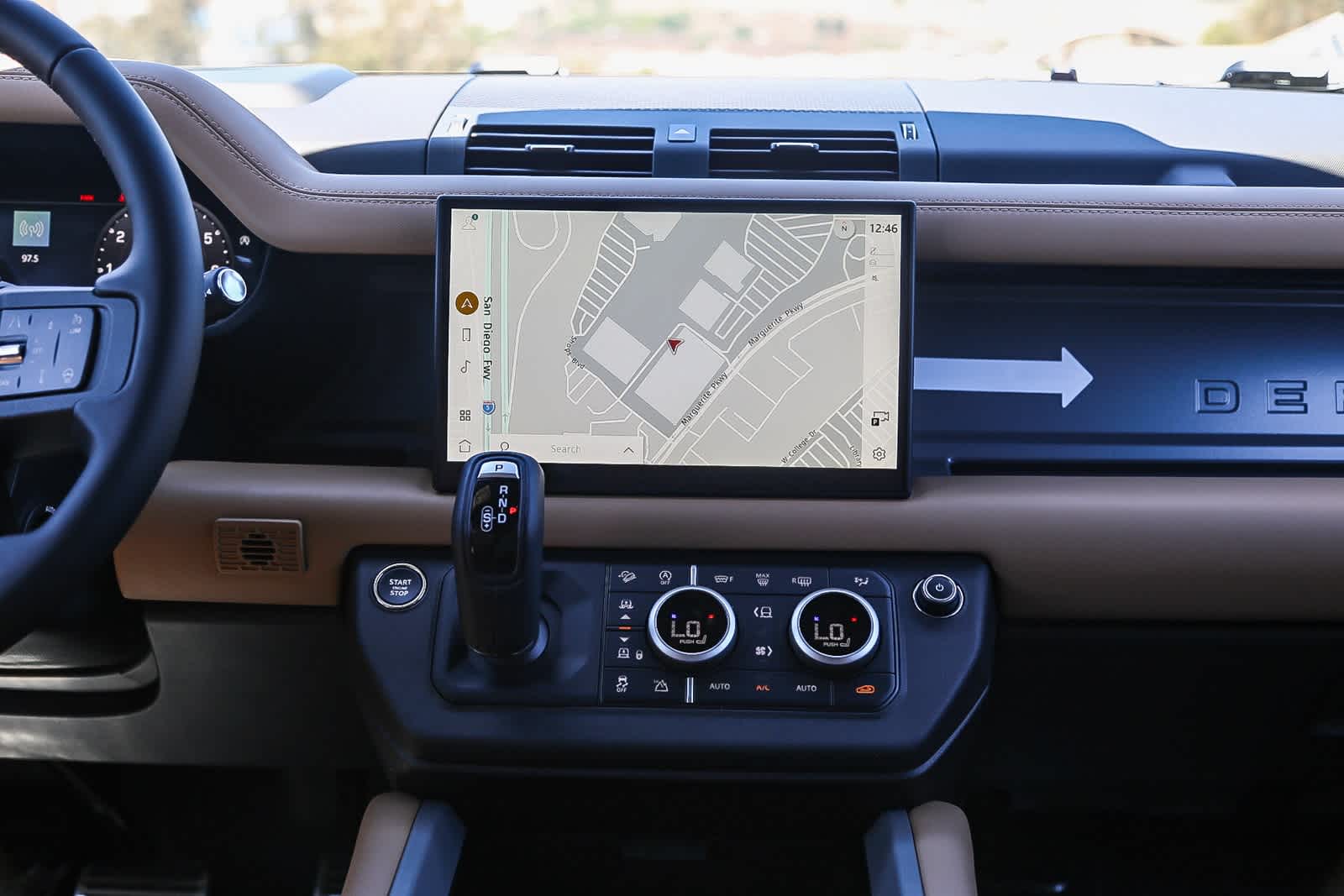 Thumbnail: 2025 Land Rover Defender - 13