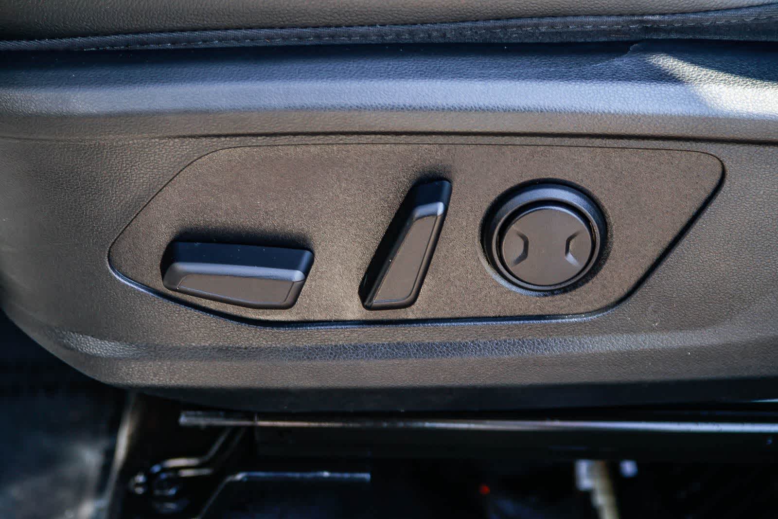 Thumbnail: 2022 Hyundai Santa Cruz - 22