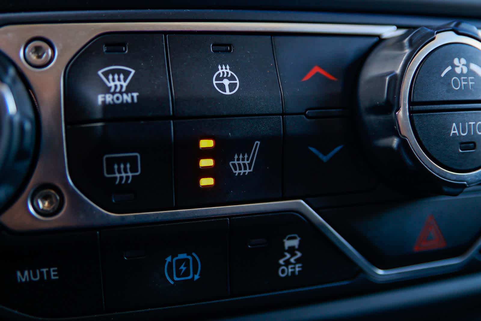 Thumbnail: 2022 Jeep Wrangler - 26