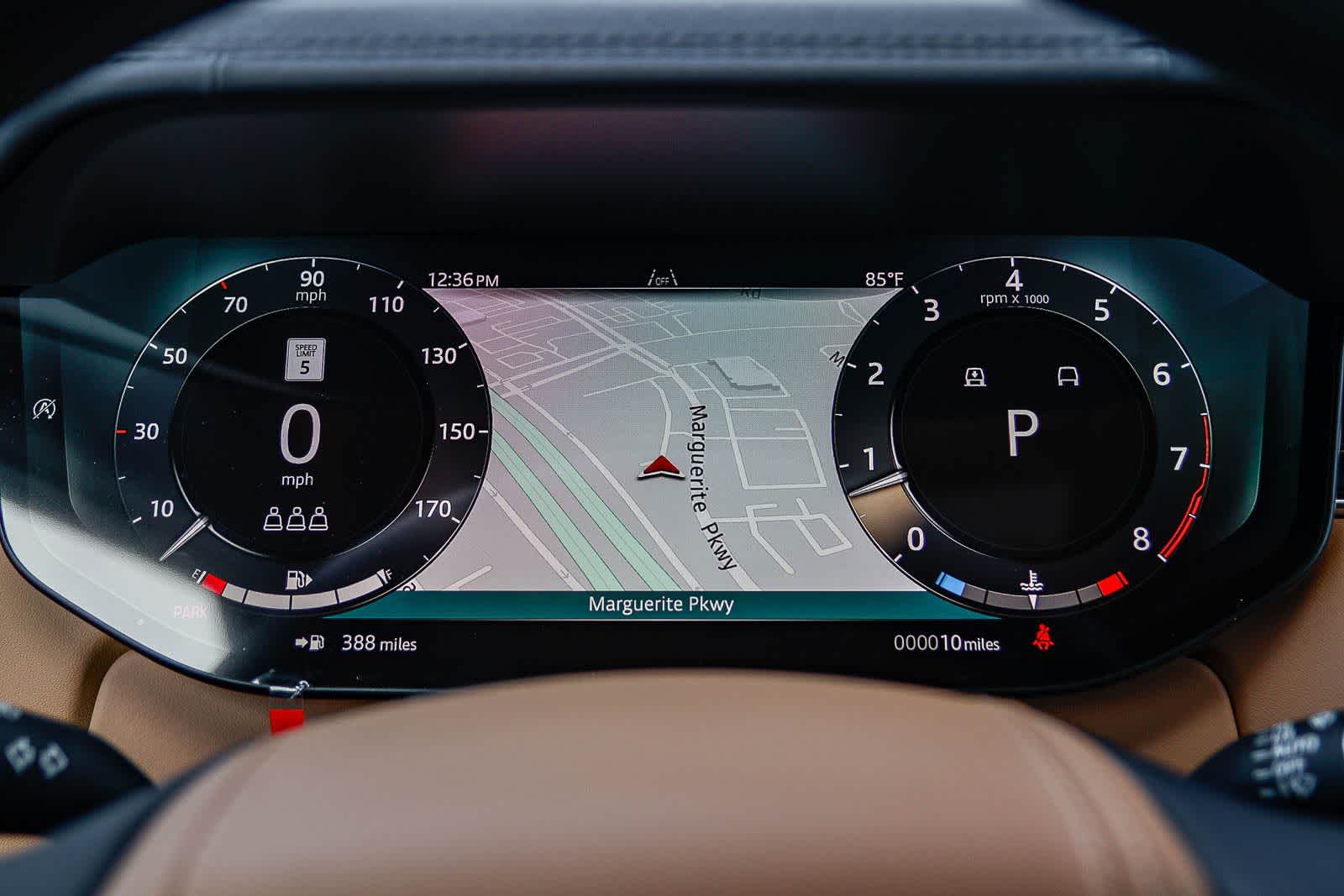 Thumbnail: 2026 Land Rover Range Rover - 25