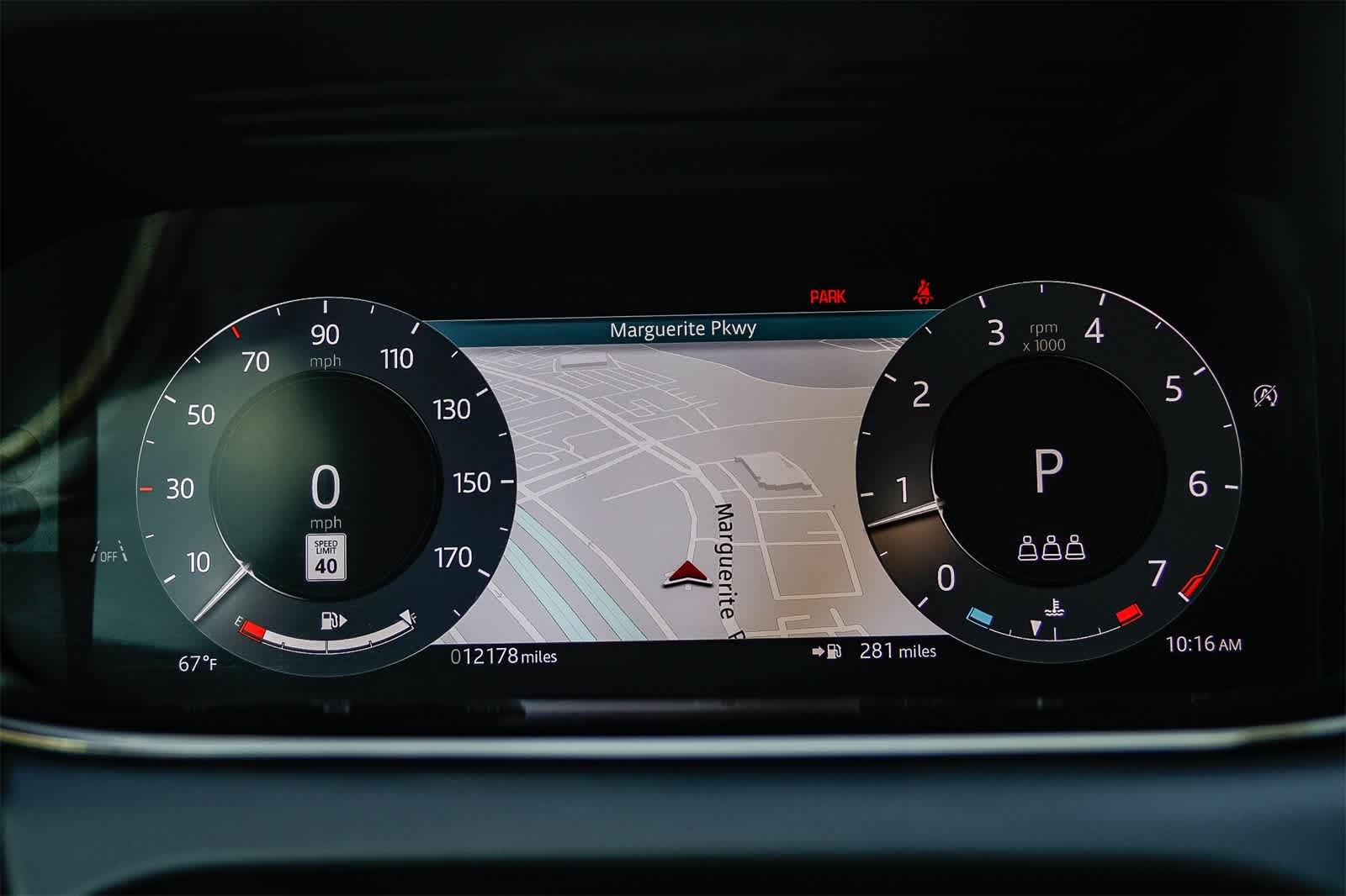 Thumbnail: 2025 Land Rover Range Rover Evoque - 22