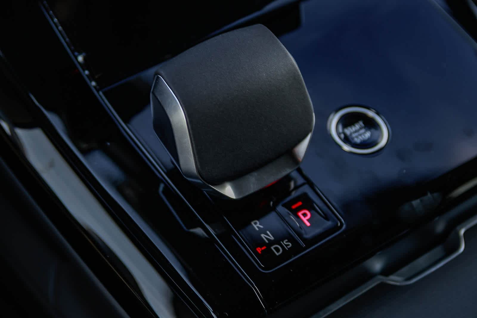 Thumbnail: 2026 Land Rover Range Rover Sport - 24