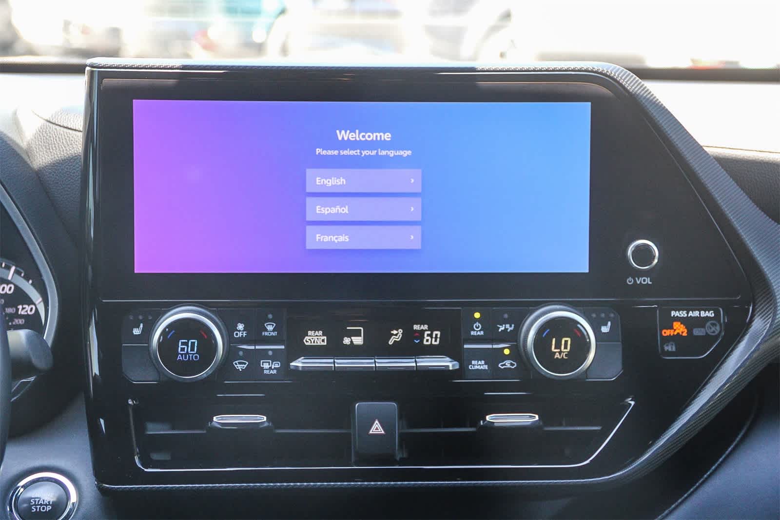 Thumbnail: 2023 Toyota Highlander - 13