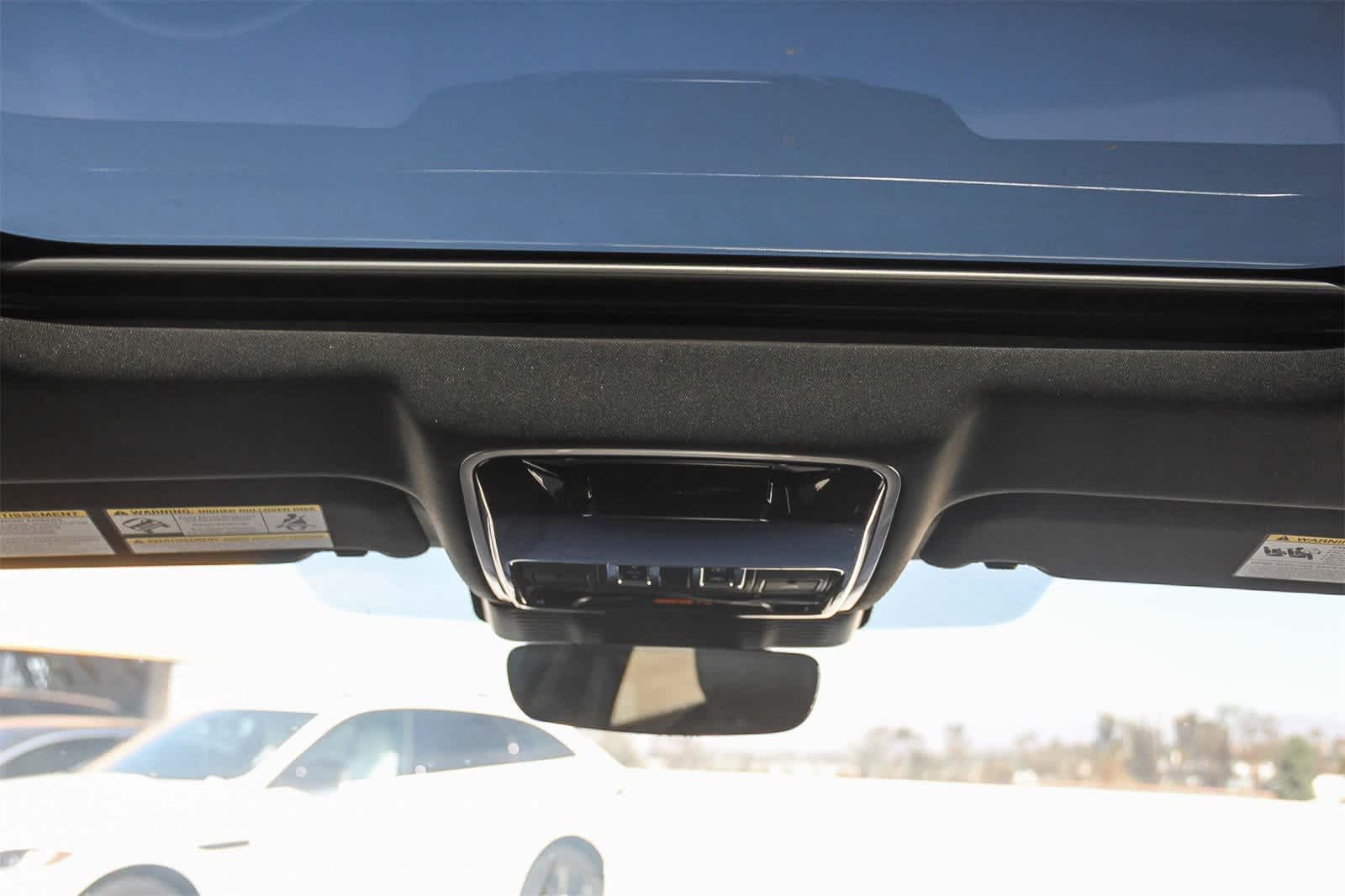 Thumbnail: 2026 Land Rover Range Rover Velar - 15