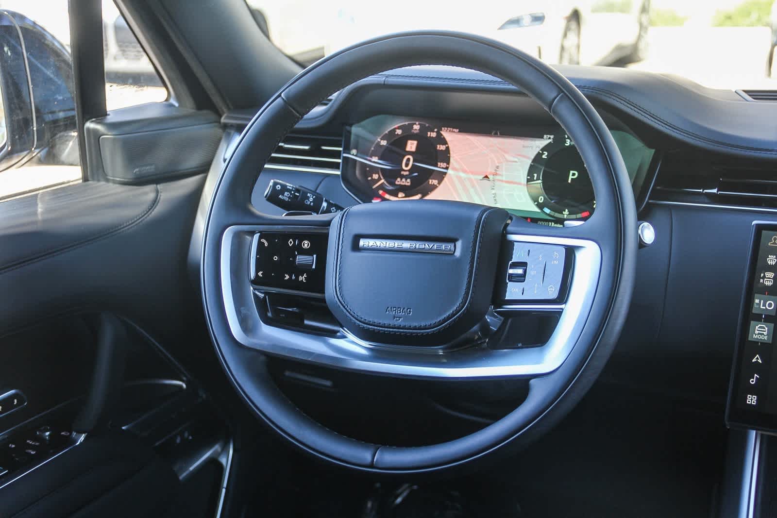 Thumbnail: 2025 Land Rover Range Rover - 14