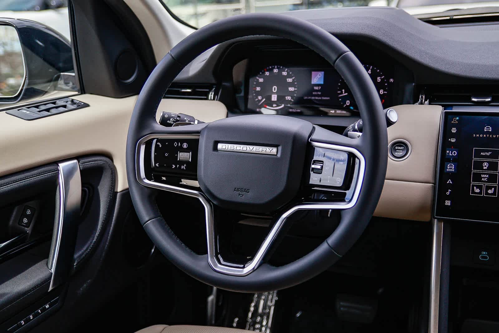 Thumbnail: 2025 Land Rover Discovery Sport - 14