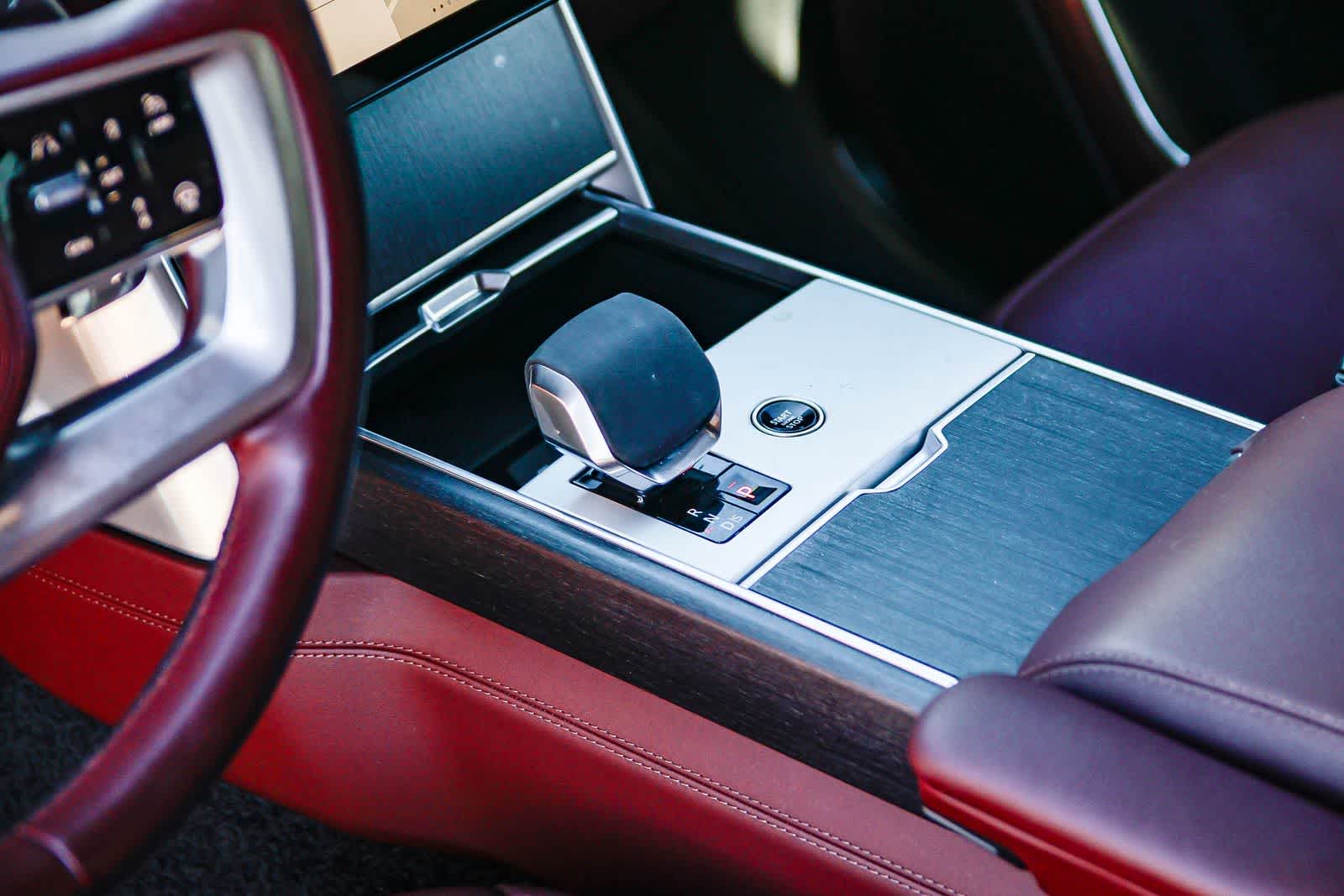 Thumbnail: 2024 Land Rover Range Rover - 18