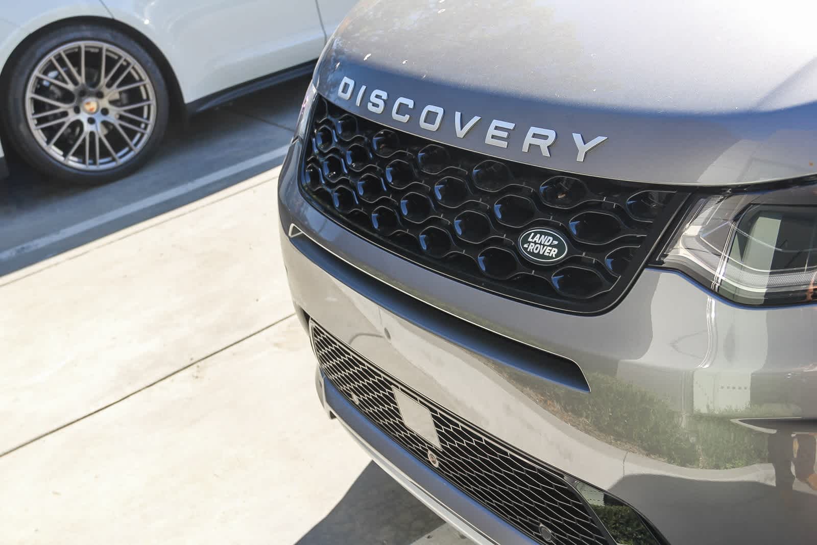 Thumbnail: 2025 Land Rover Discovery Sport - 11