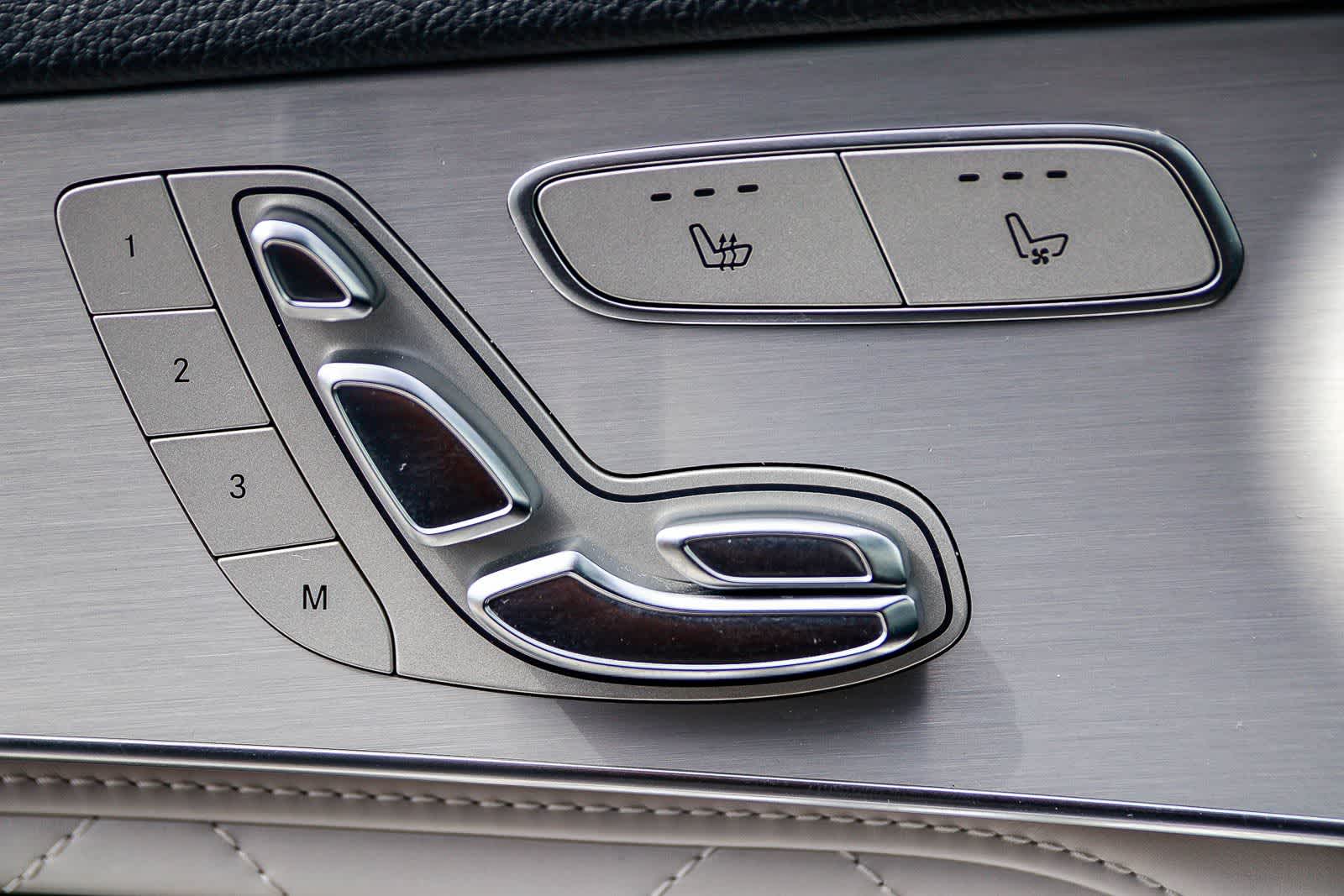 Thumbnail: 2019 Mercedes-Benz GL-Class - 22