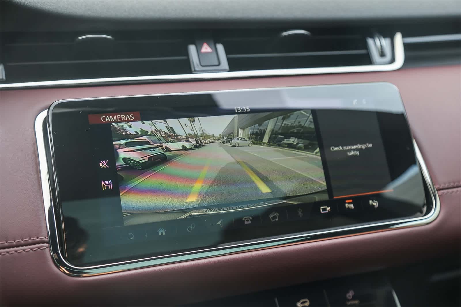 Thumbnail: 2020 Land Rover Range Rover Evoque - 24