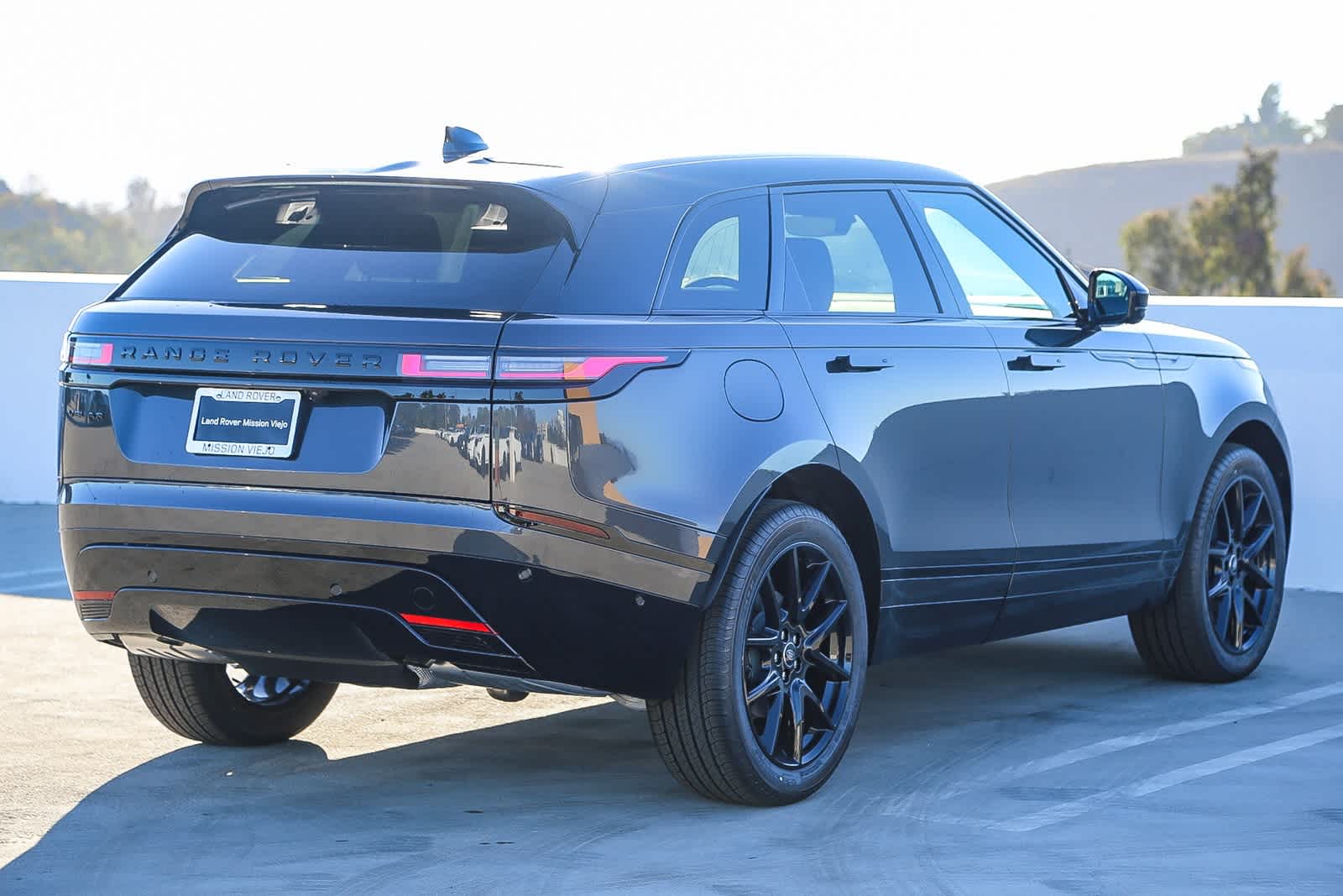 Thumbnail: 2026 Land Rover Range Rover Velar - 8