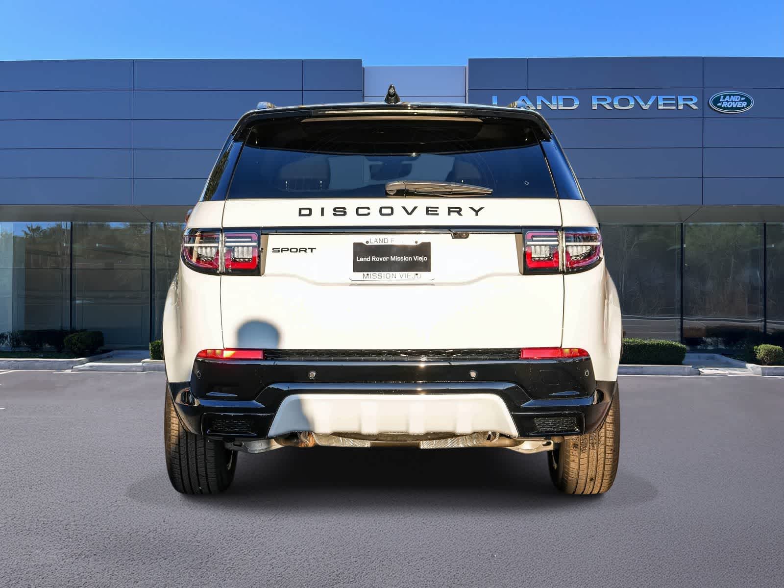 Thumbnail: 2026 Land Rover Discovery Sport - 5