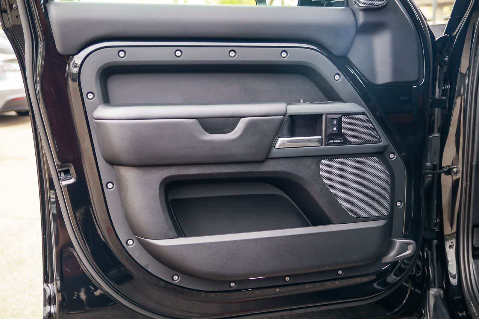 Thumbnail: 2024 Land Rover Defender - 20