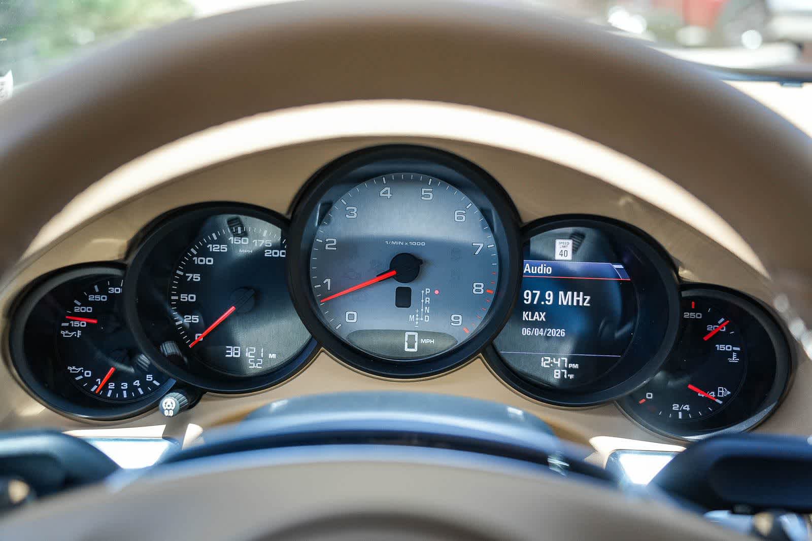 Thumbnail: 2015 Porsche 911 - 22