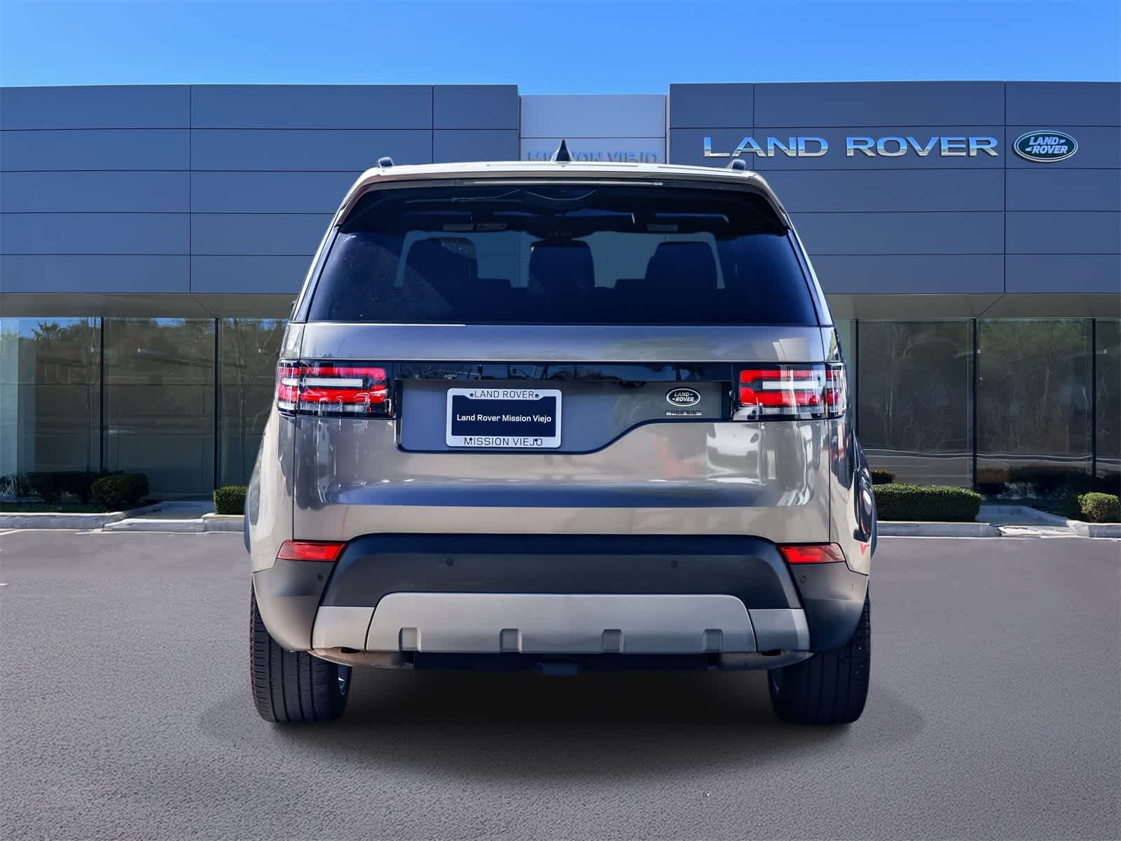 Thumbnail: 2020 Land Rover Discovery - 5