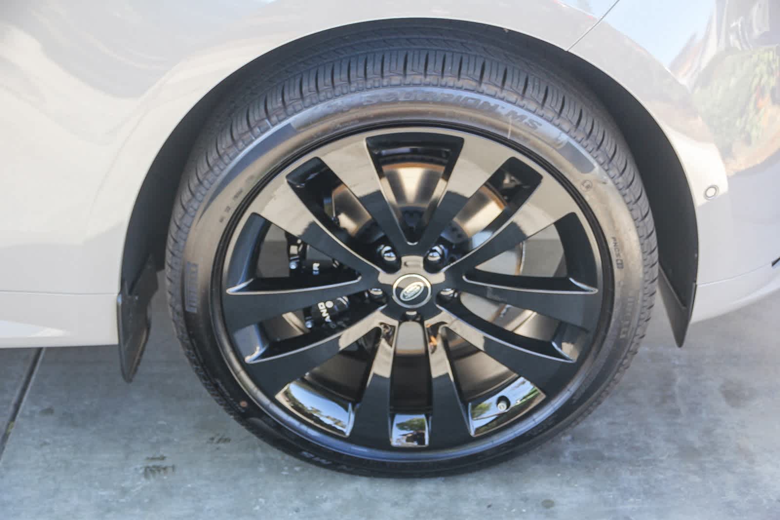 Thumbnail: 2025 Land Rover Range Rover Sport - 9