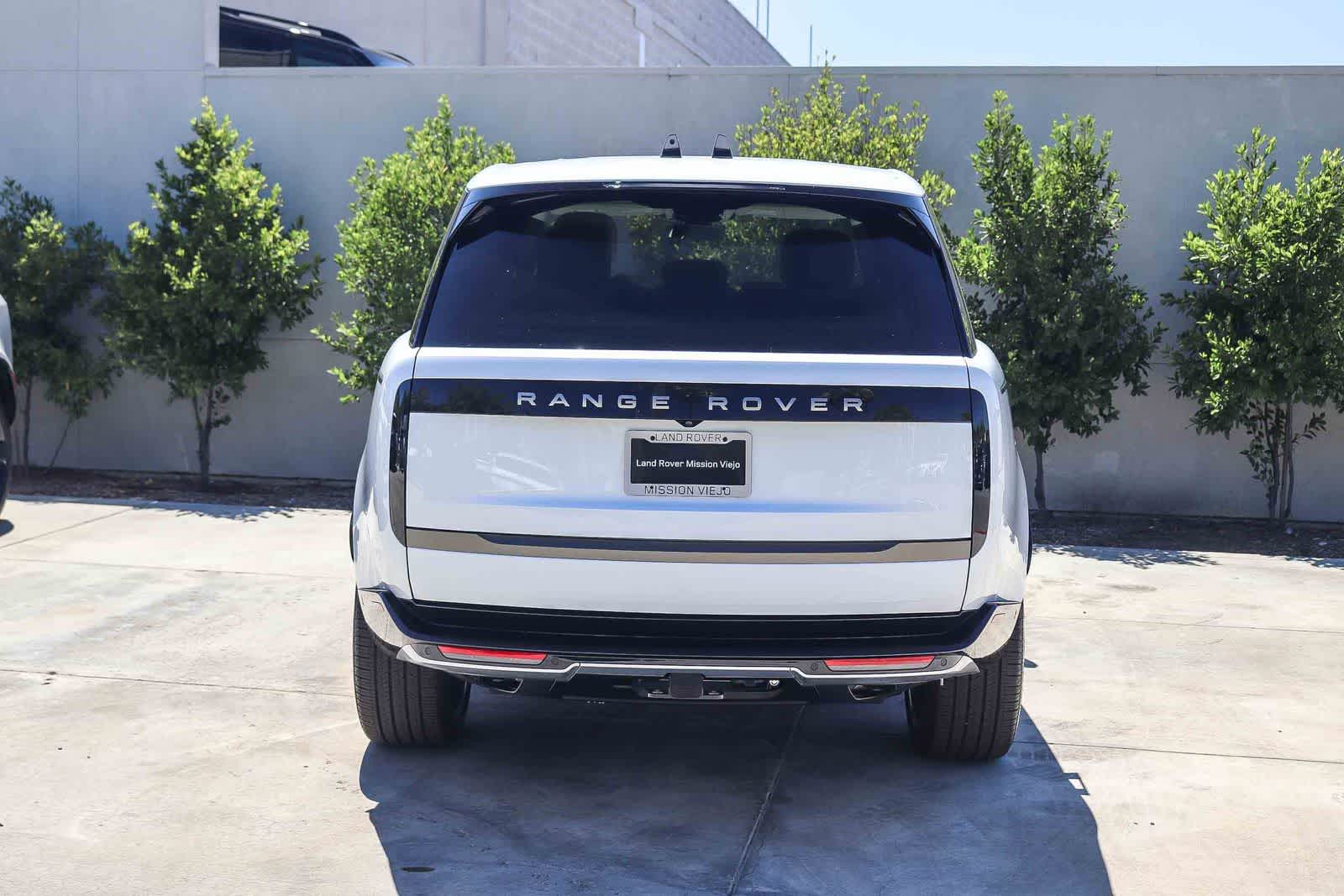 Thumbnail: 2026 Land Rover Range Rover - 5