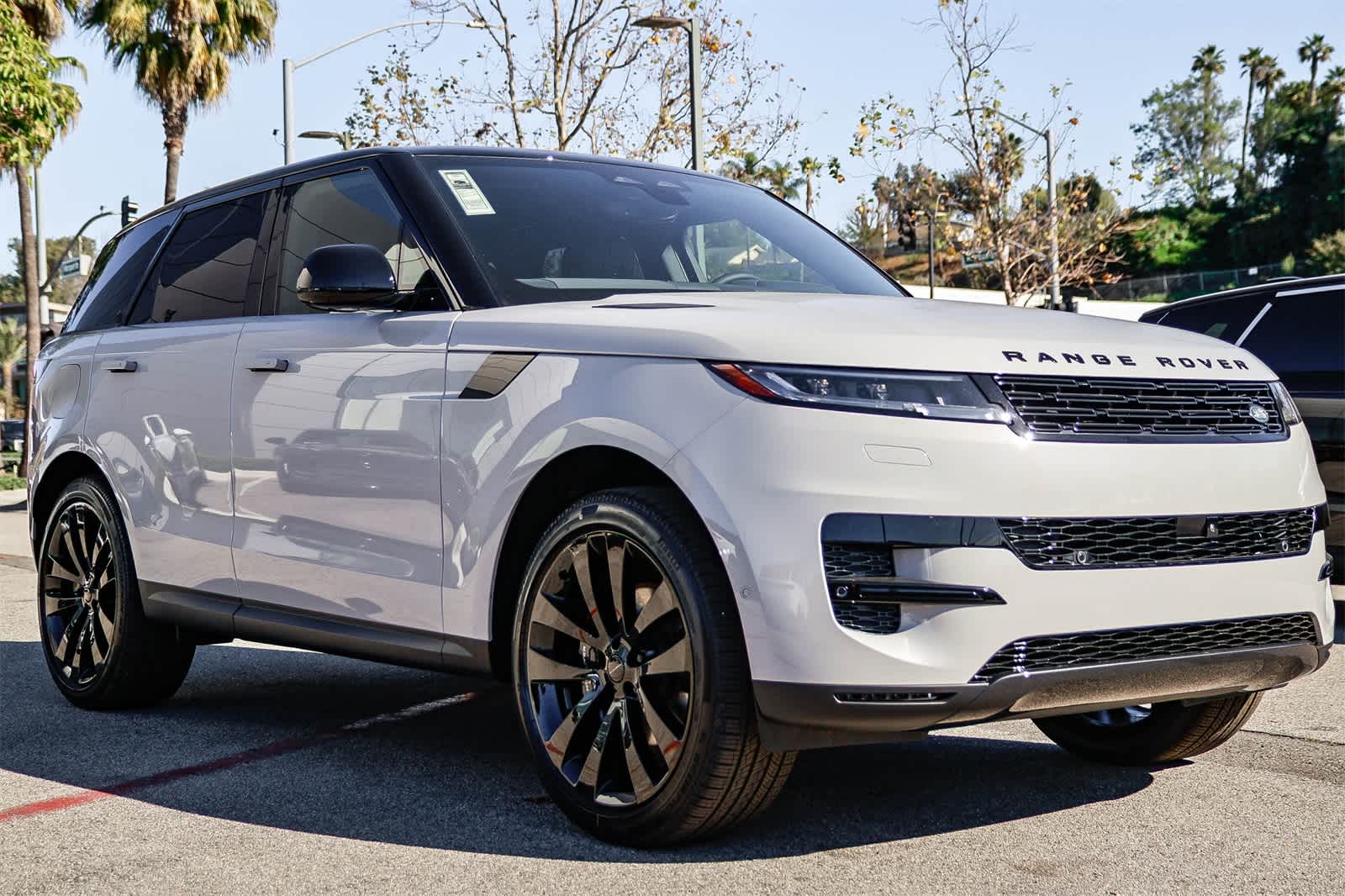 Thumbnail: 2026 Land Rover Range Rover Sport - 3