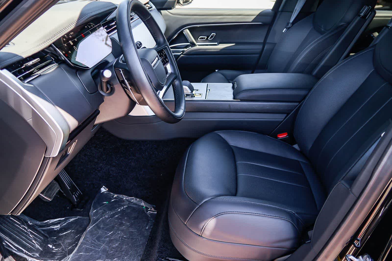 Thumbnail: 2026 Land Rover Range Rover - 19