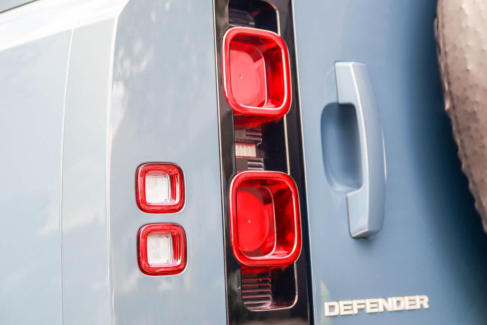 Thumbnail: 2023 Land Rover Defender - 7