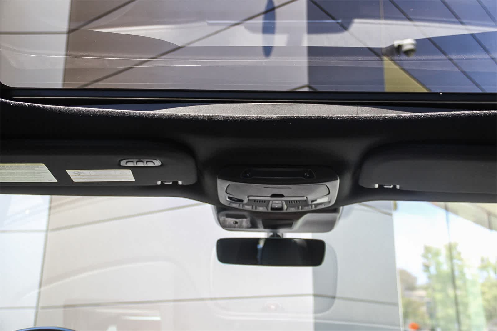 Thumbnail: 2023 Lincoln Navigator - 16