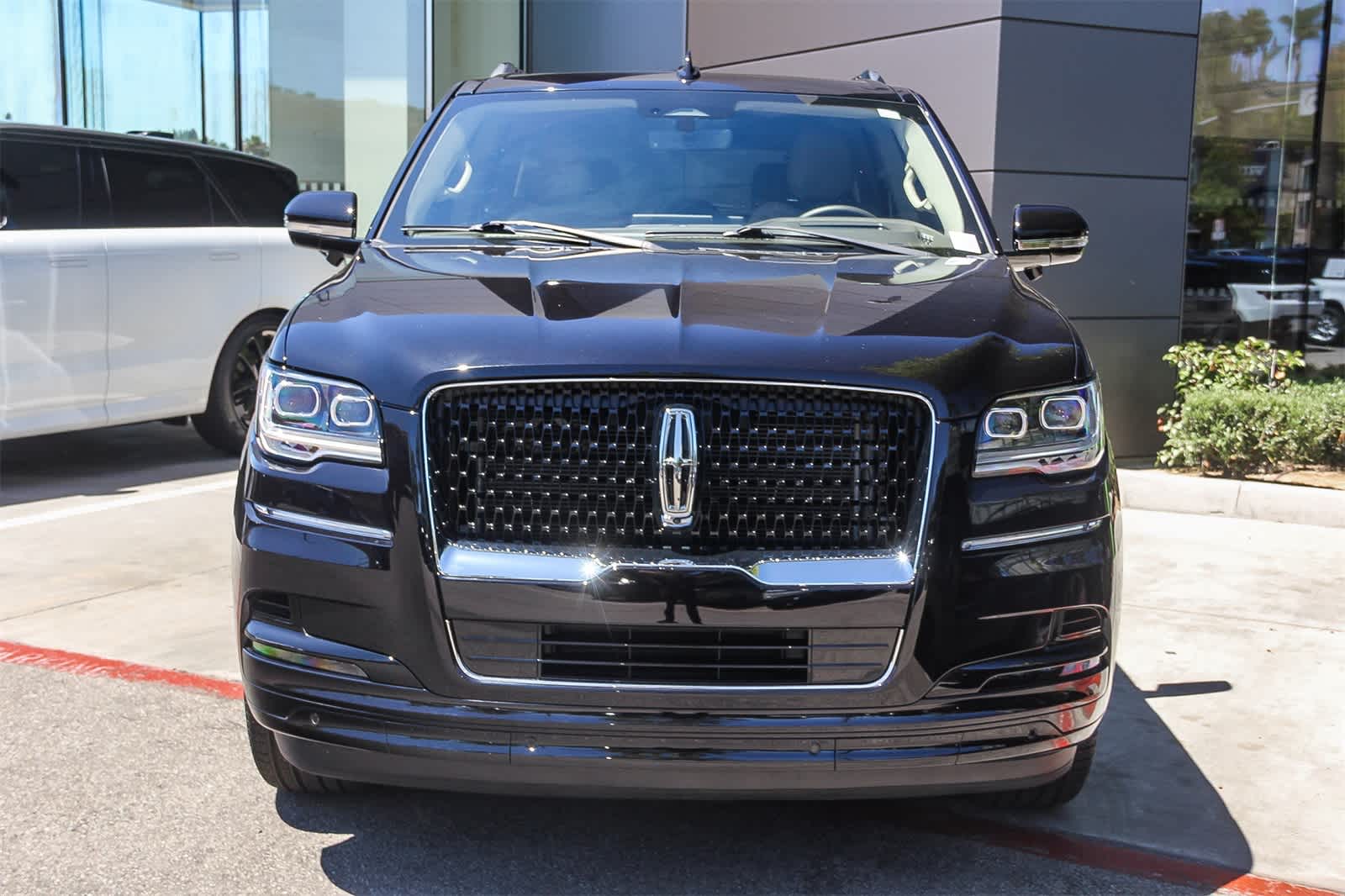Thumbnail: 2023 Lincoln Navigator - 2