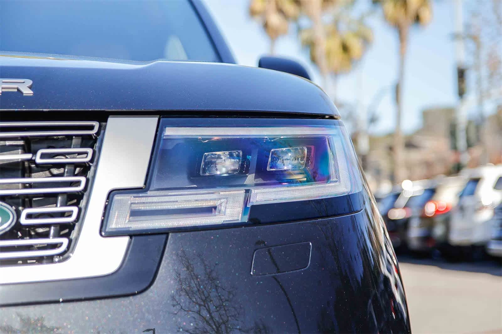 Thumbnail: 2026 Land Rover Range Rover - 10