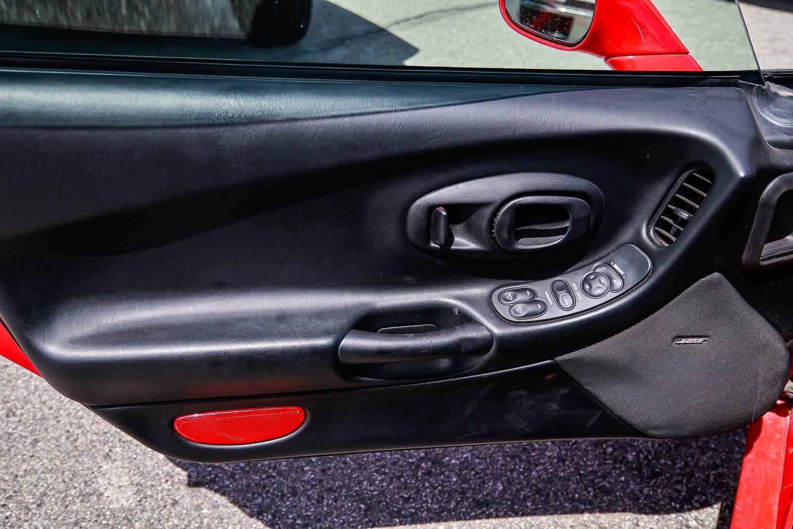 Thumbnail: 2004 Chevrolet Corvette - 18