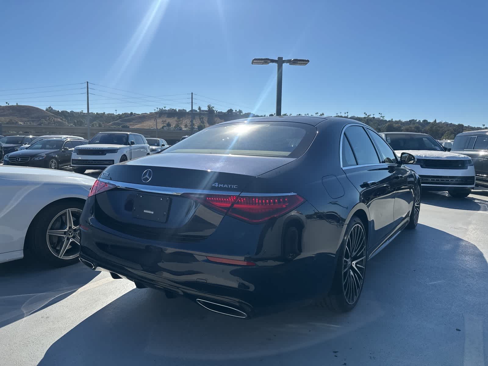 Thumbnail: 2022 Mercedes-Benz S-Class - 3