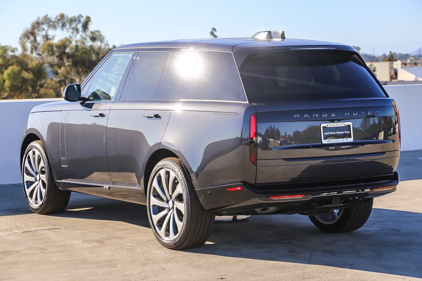 Thumbnail: 2025 Land Rover Range Rover - 6