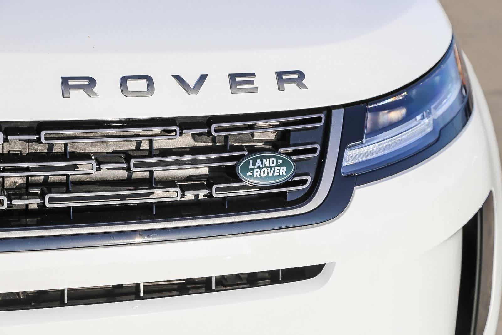 Thumbnail: 2026 Land Rover Range Rover Evoque - 8