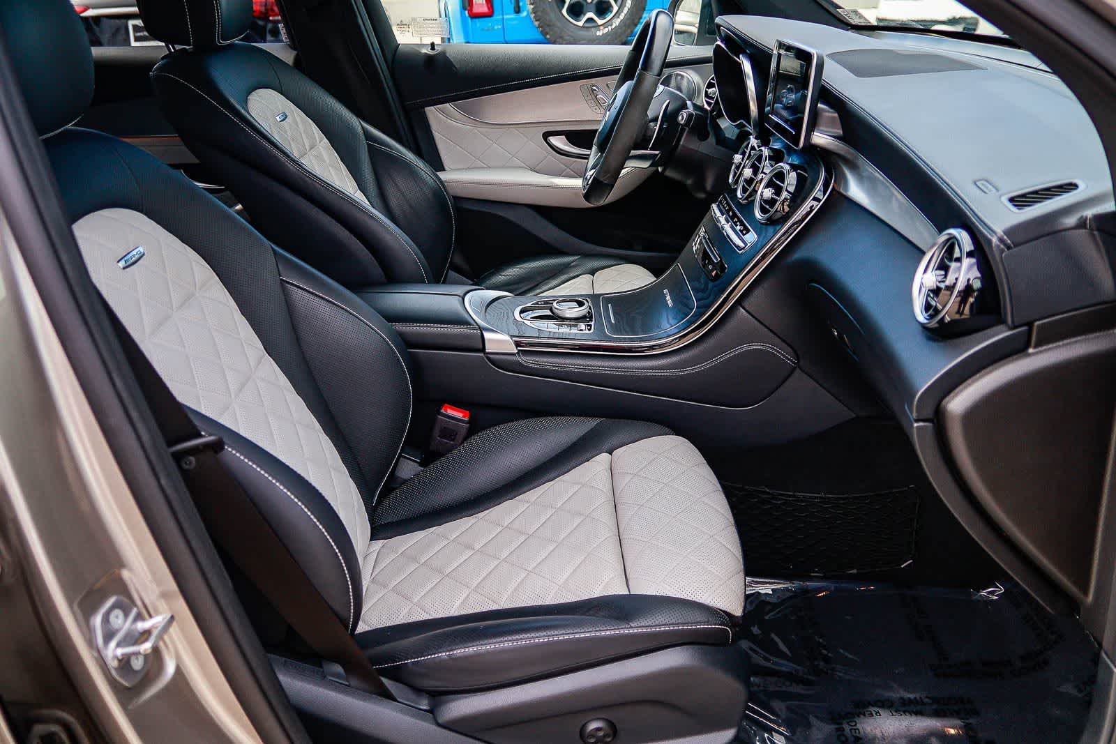 Thumbnail: 2019 Mercedes-Benz GL-Class - 16