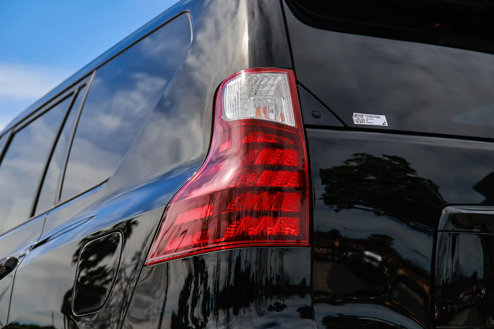 Thumbnail: 2022 Lexus GX - 7