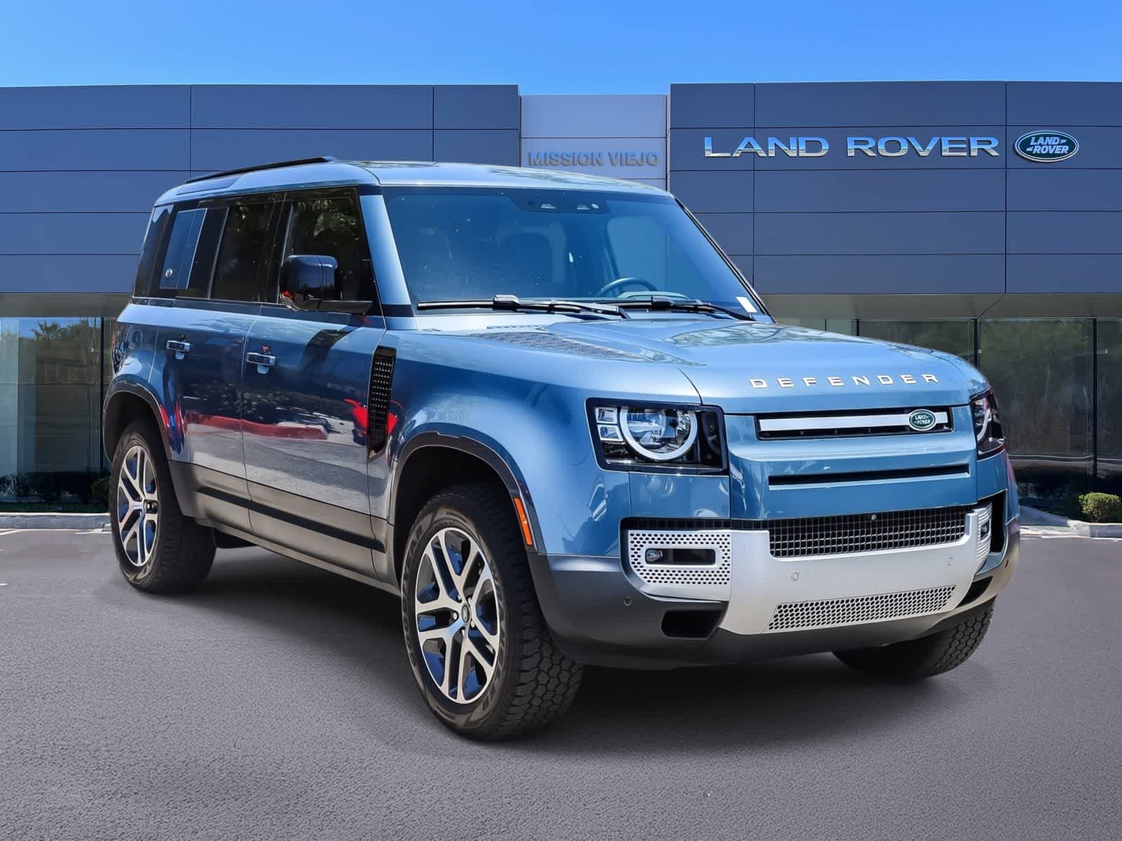 Thumbnail: 2023 Land Rover Defender - 3
