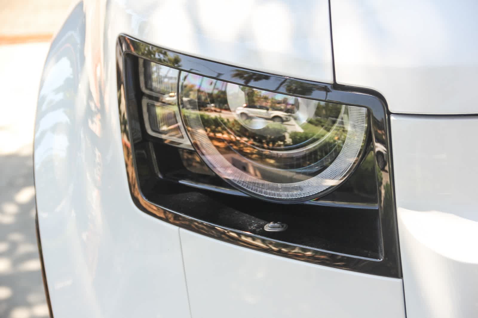 Thumbnail: 2025 Land Rover Defender - 10