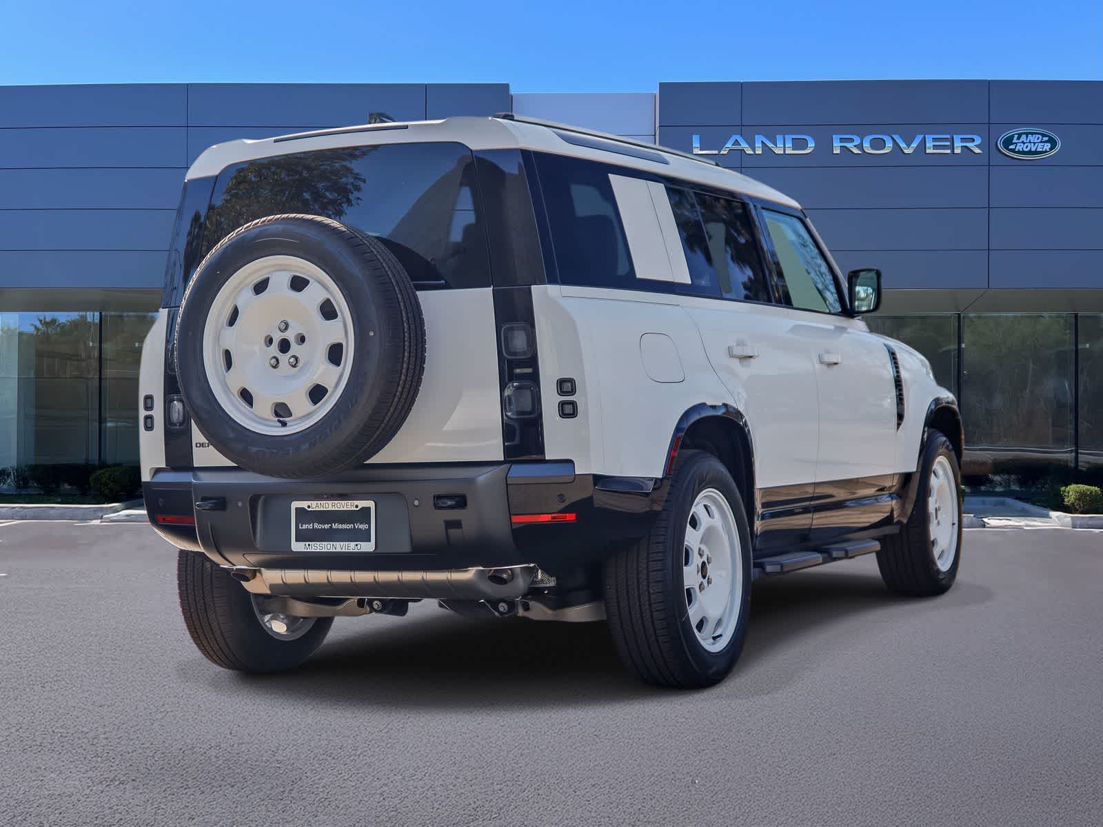 Thumbnail: 2026 Land Rover Defender - 4