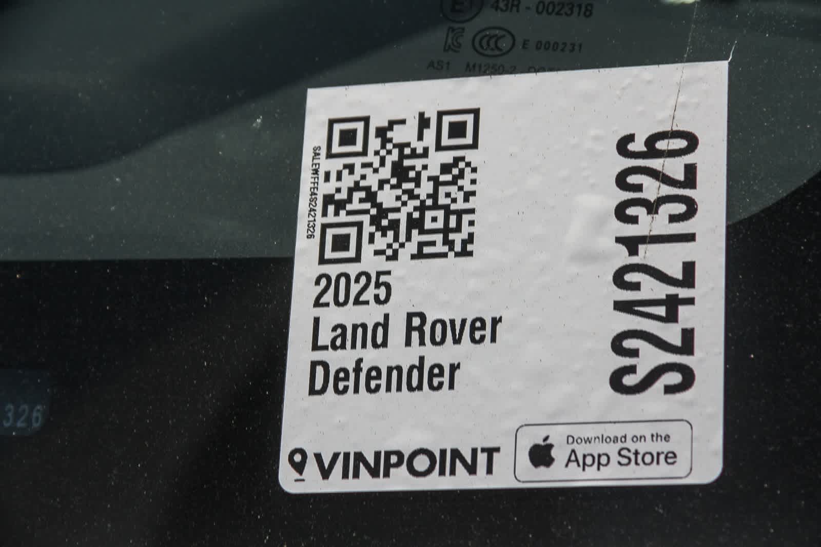 Thumbnail: 2025 Land Rover Defender - 27