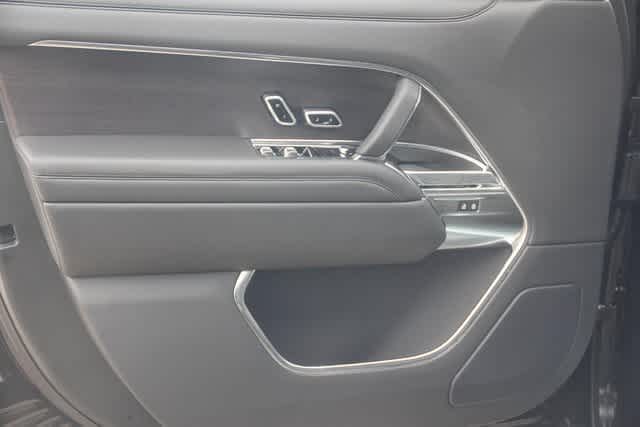 Thumbnail: 2025 Land Rover Range Rover - 17