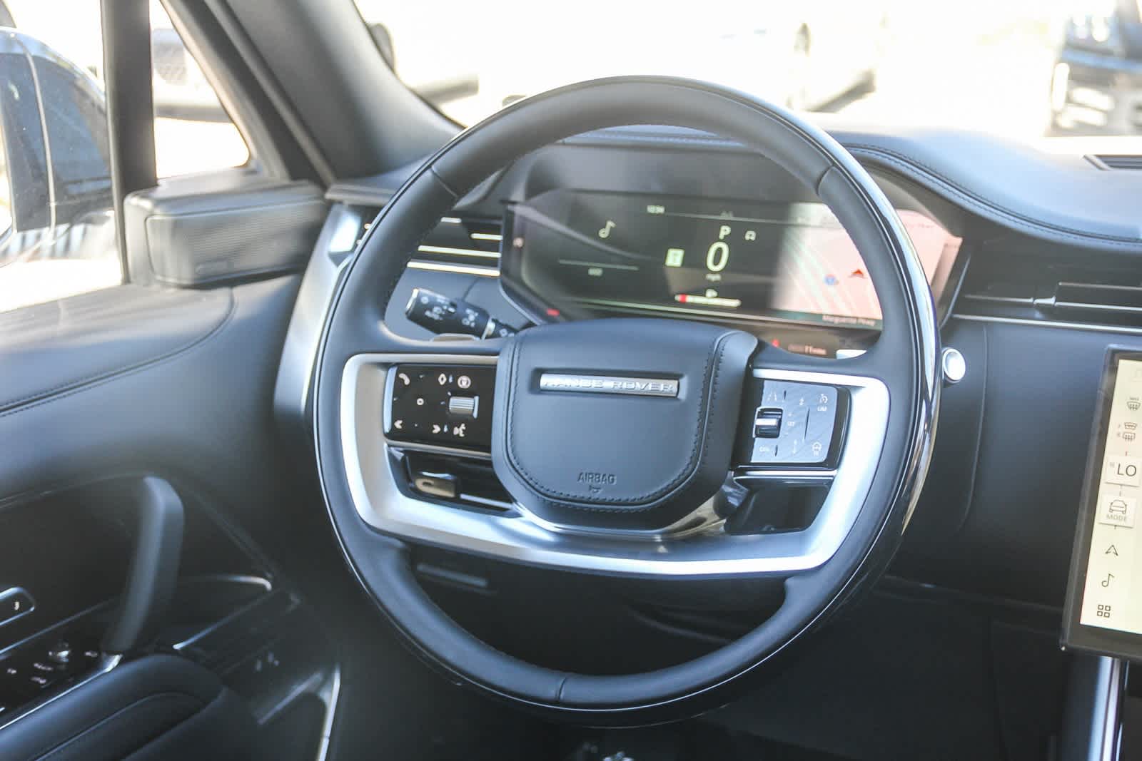 Thumbnail: 2025 Land Rover Range Rover - 12