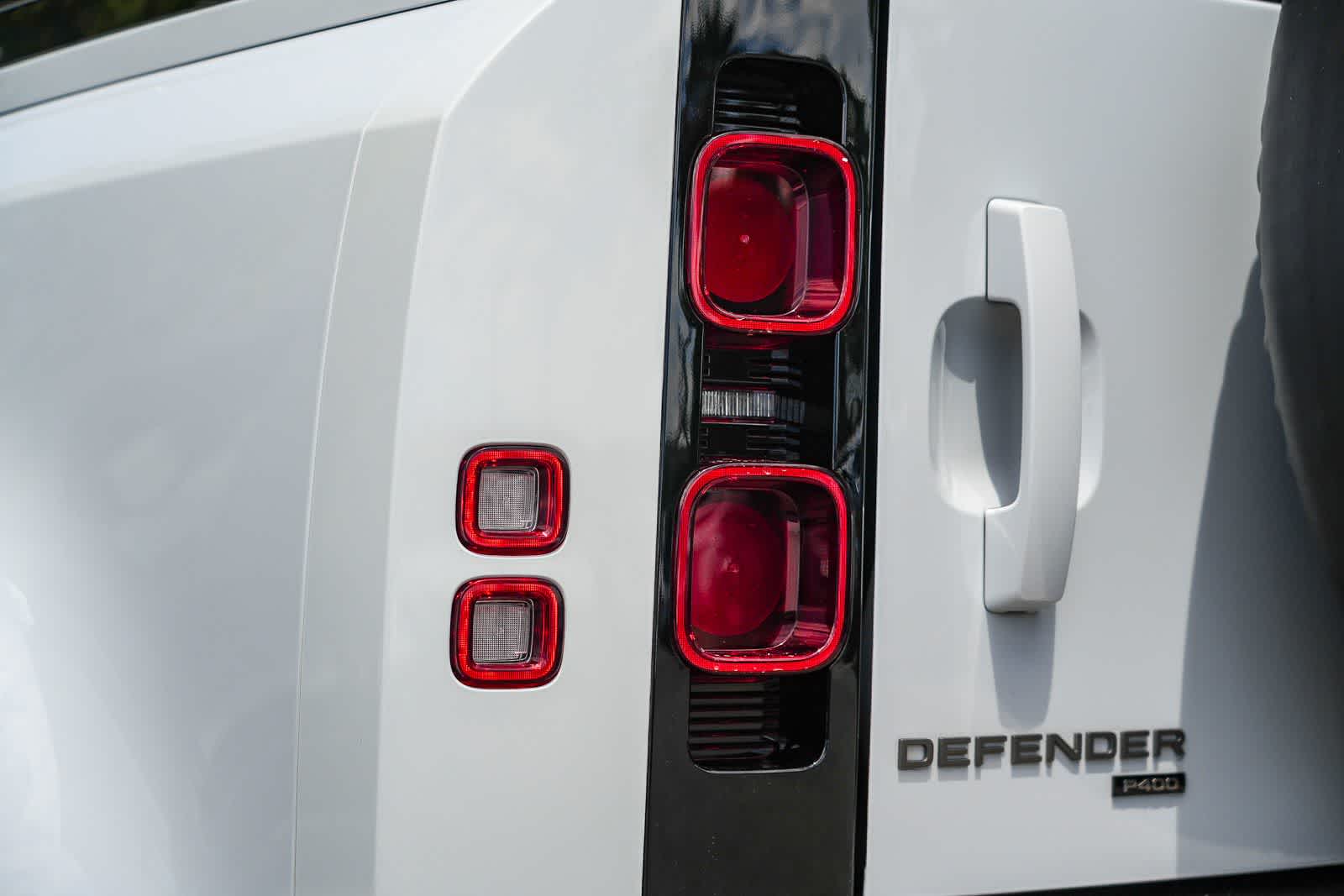 Thumbnail: 2023 Land Rover Defender - 6