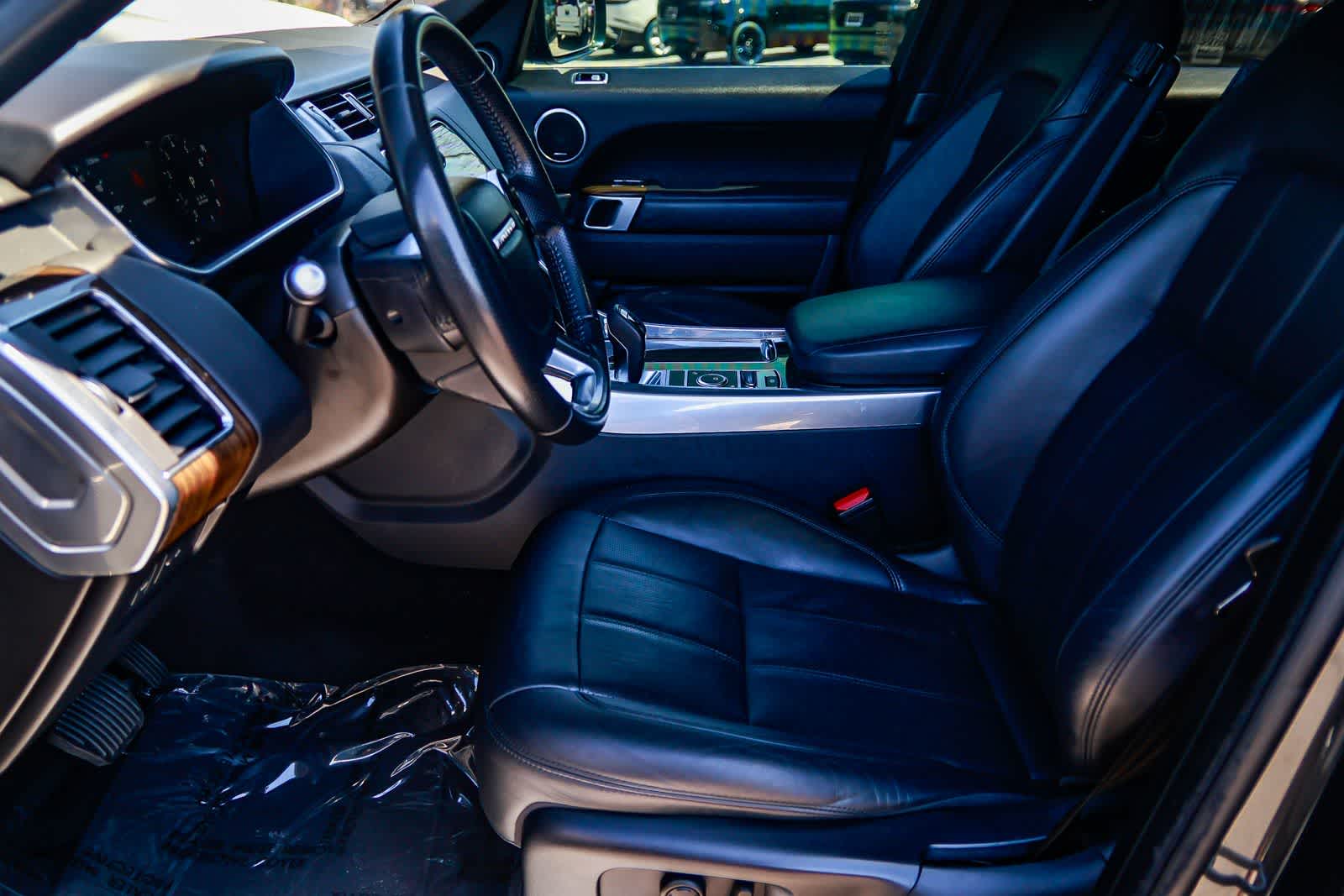 Thumbnail: 2019 Land Rover Range Rover Sport - 19