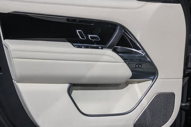 Thumbnail: 2025 Land Rover Range Rover - 19