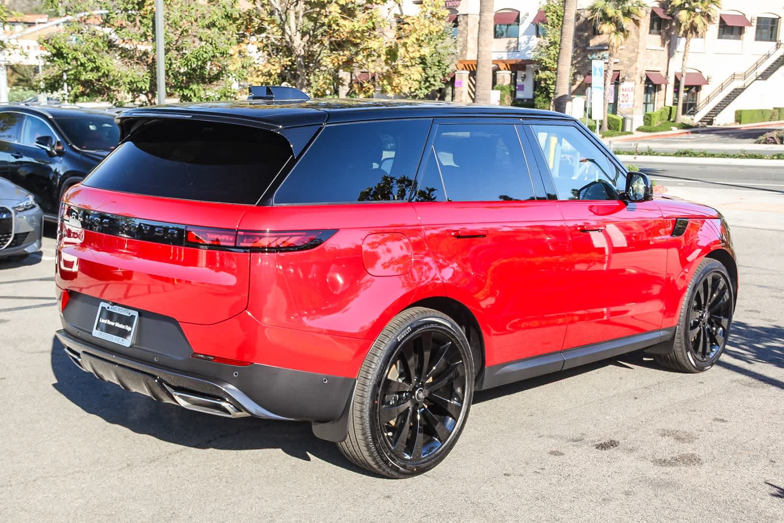 Thumbnail: 2025 Land Rover Range Rover Sport - 8
