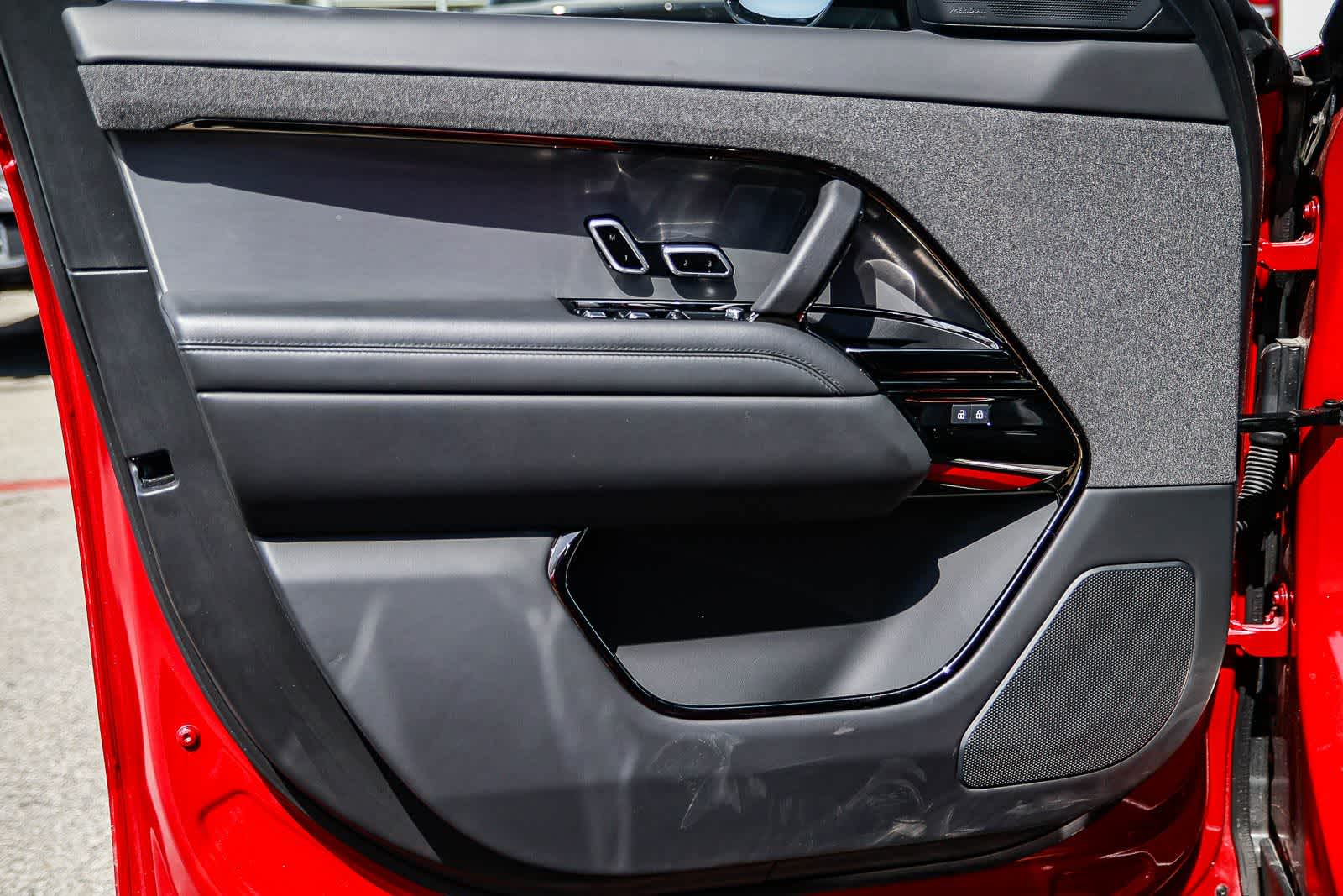 Thumbnail: 2024 Land Rover Range Rover Sport - 21